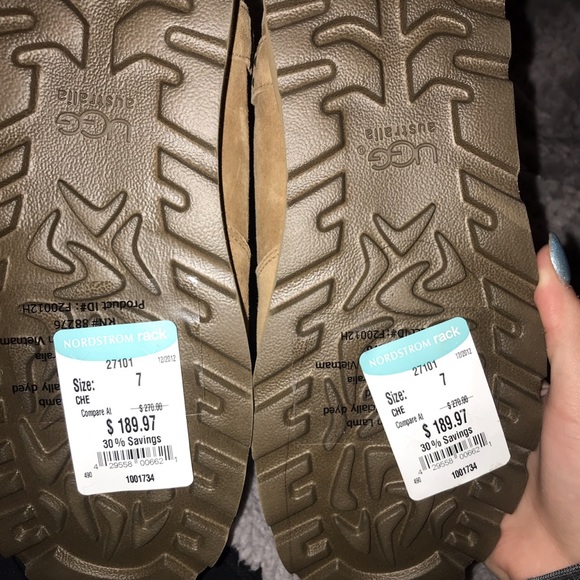 Brand new Ugg boots! - Picture 2 of 5